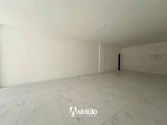 Sala com 90m², para alugar, no bairro Balneário Santa Clara em Itajaí