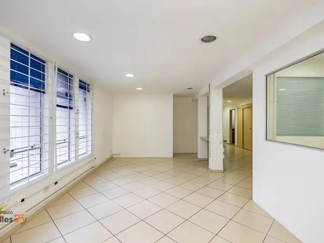 Sala para alugar, no bairro Rebouças em Curitiba
