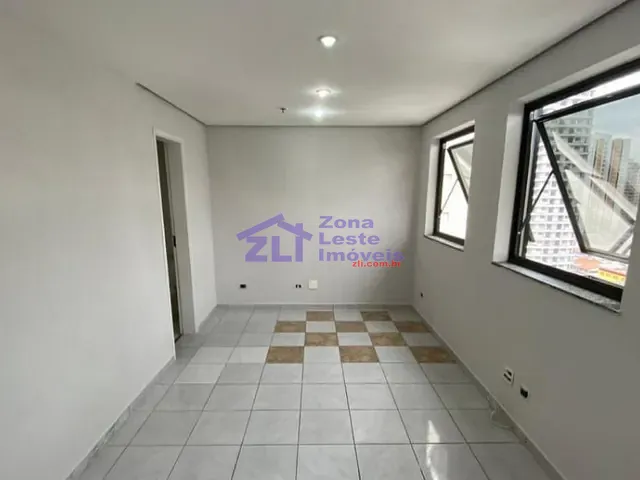 Sala com 32m², para alugar, no bairro Cidade Mãe do Céu em São Paulo