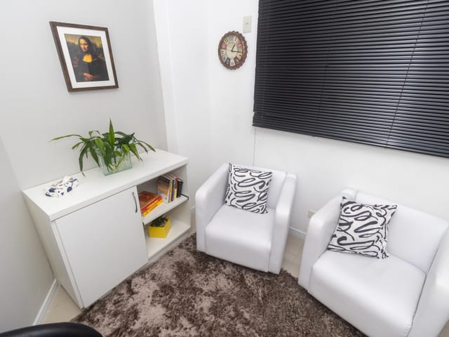 Sala com 86m², à venda, no bairro Centro em Curitiba