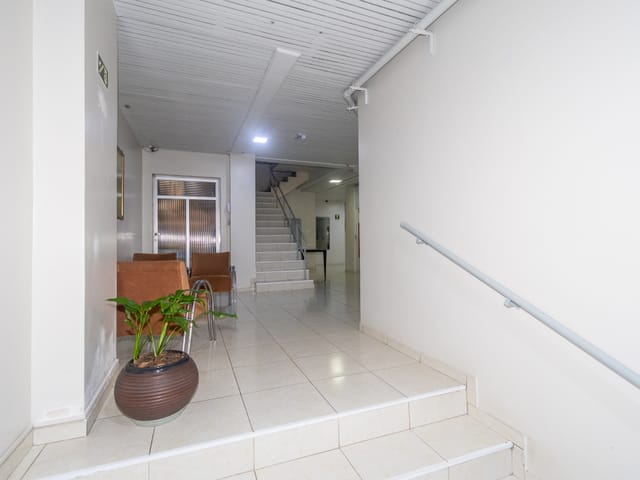 Sala com 86m², à venda, no bairro Centro em Curitiba