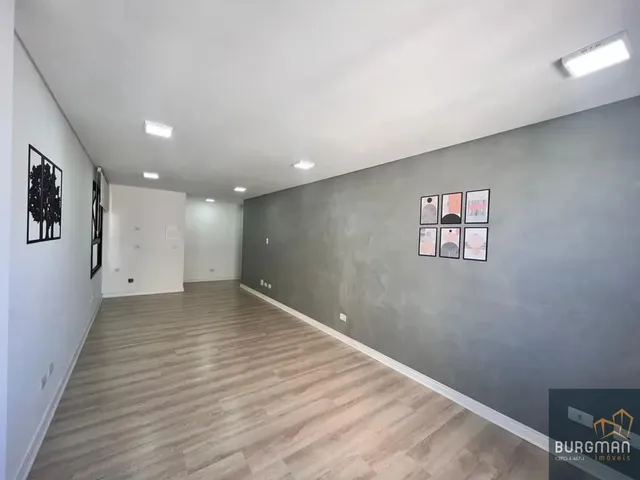 Sala à venda, no bairro Centro em Curitiba