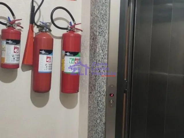 Sala com 12m², para alugar, no bairro Jardim Colorado em São Paulo