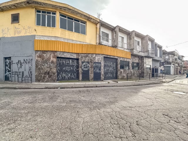 Sala com 194m², à venda, no bairro Vila Brasilândia em São Paulo