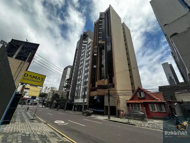 Sala à venda, no bairro Centro em Curitiba