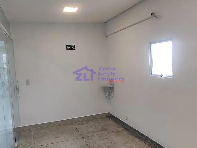 Sala com 13m², para alugar, no bairro Conjunto Promorar Sapopemba em São Paulo