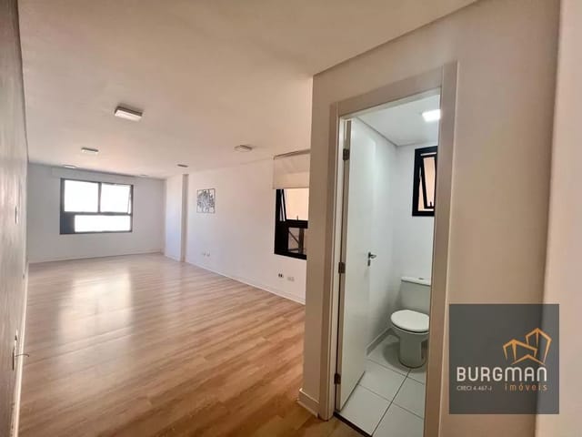 Sala à venda, no bairro Centro em Curitiba