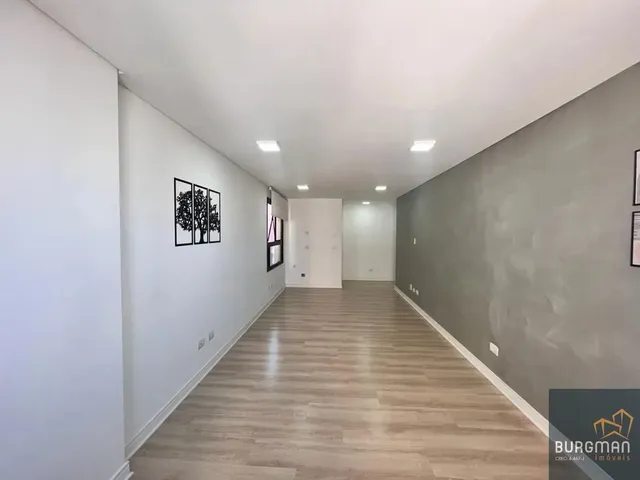 Sala à venda, no bairro Centro em Curitiba