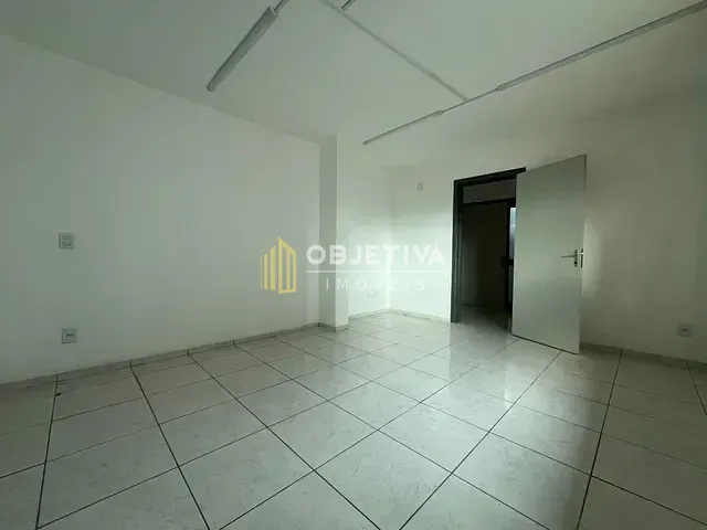 Sala para alugar, no bairro Centro em Novo Hamburgo