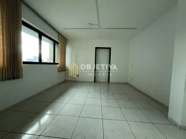 Sala para alugar, no bairro Centro em Novo Hamburgo