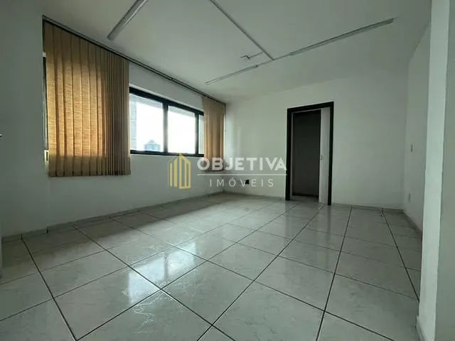 Sala para alugar, no bairro Centro em Novo Hamburgo