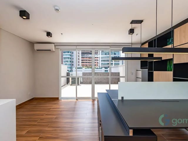 Sala para alugar, no bairro Água Verde em Curitiba