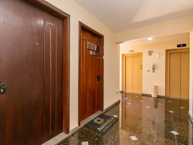 Sala para alugar, no bairro Vila Izabel em Curitiba