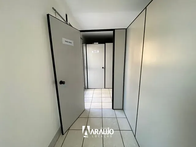 Sala para alugar, no bairro Centro em Itajaí