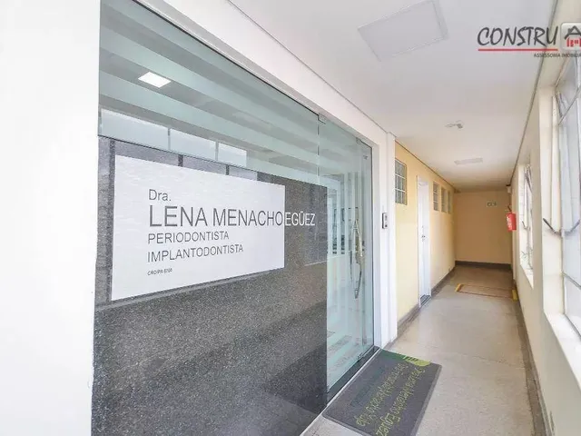 Sala à venda, no bairro Centro em Curitiba