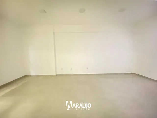 Sala com 38m², para alugar, no bairro Centro em Itajaí