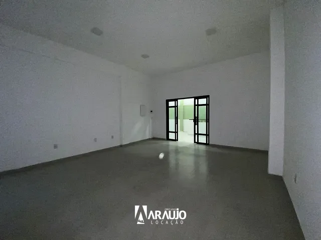 Sala com 38m², para alugar, no bairro Centro em Itajaí