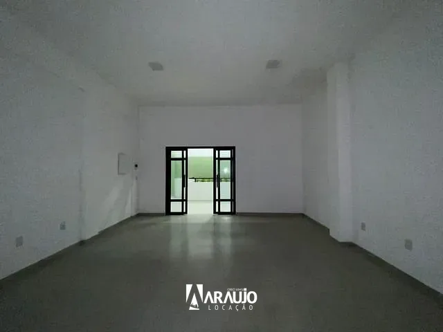 Sala com 34m², para alugar, no bairro Centro em Itajaí
