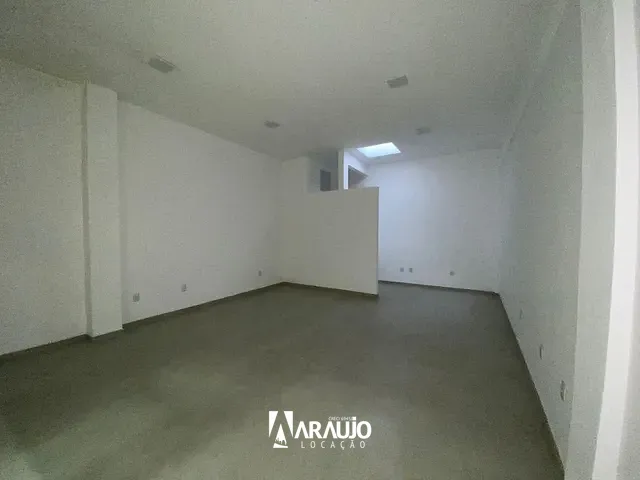 Sala com 34m², para alugar, no bairro Centro em Itajaí