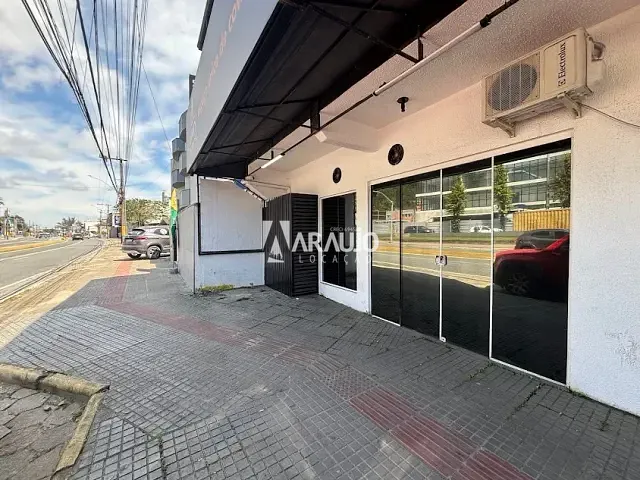 Sala para alugar, no bairro Centro em Itajaí