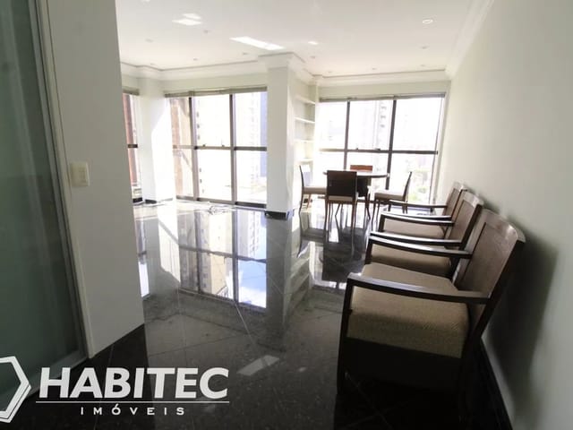 Sala à venda, no bairro Batel em Curitiba