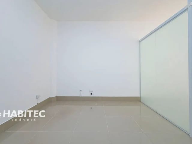 Sala para alugar, no bairro Centro em Curitiba