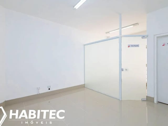 Sala para alugar, no bairro Centro em Curitiba