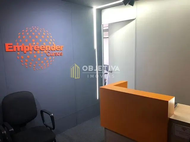 Sala à venda, no bairro Floresta em Porto Alegre