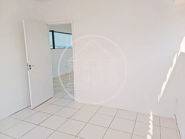 Sala com 70m², para alugar, no bairro Vila Santo Antônio em São Paulo