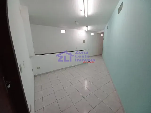 Sala com 24m², para alugar, no bairro Vila Formosa em São Paulo