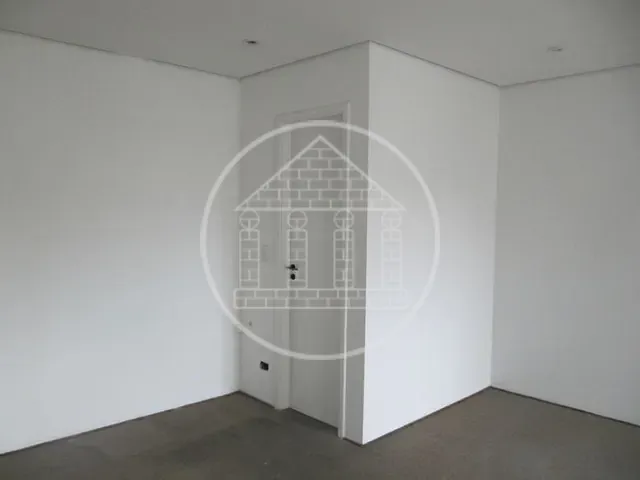 Sala com 41m², à venda, no bairro Itaim Bibi em São Paulo