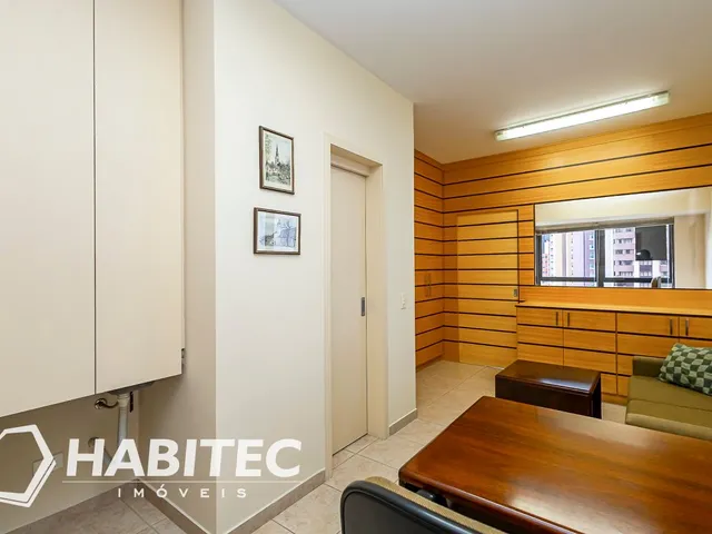 Sala para alugar, no bairro Água Verde em Curitiba