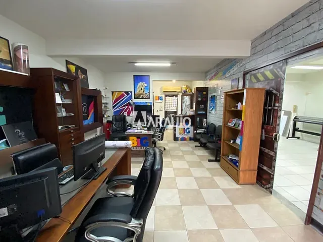 Sala para alugar, no bairro Centro em Itajaí
