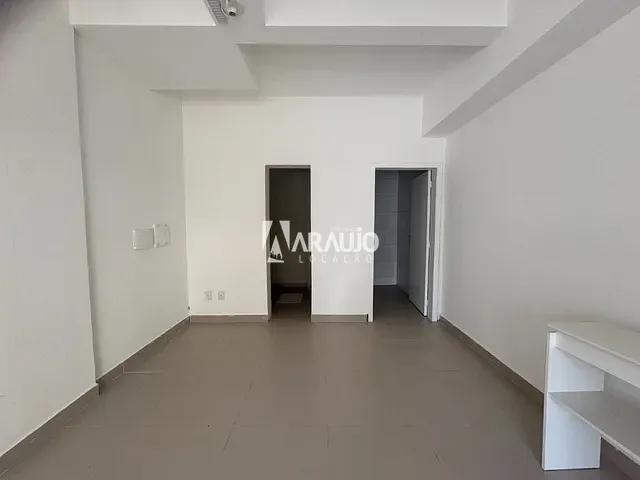 Sala para alugar, no bairro Centro em Navegantes
