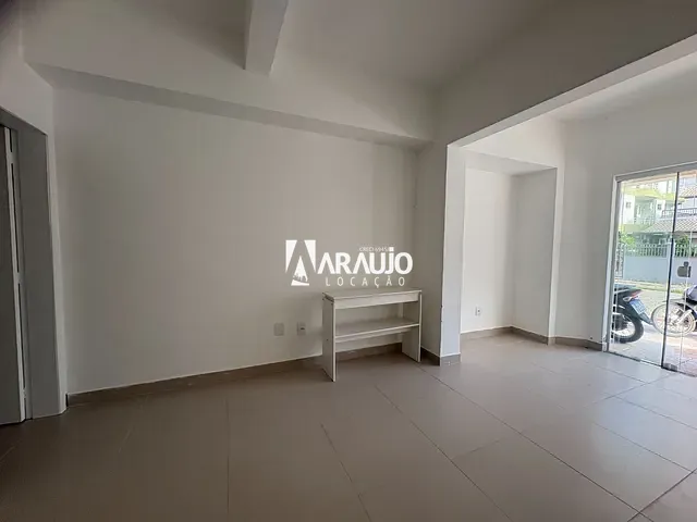Sala para alugar, no bairro Centro em Navegantes