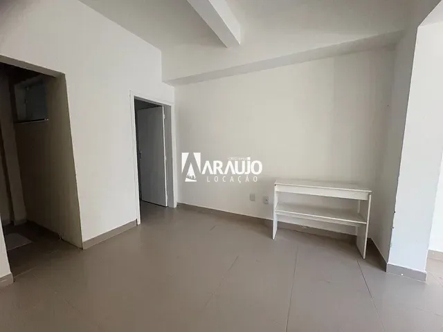Sala para alugar, no bairro Centro em Navegantes
