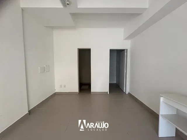 Sala para alugar, no bairro Centro em Navegantes