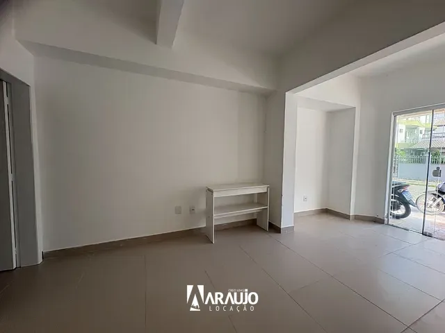 Sala para alugar, no bairro Centro em Navegantes