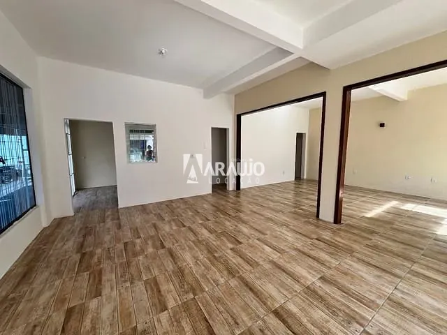 Sala para alugar, no bairro São Judas em Itajaí