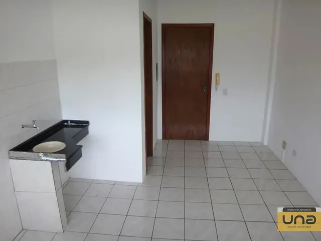 Sala para alugar, no bairro CAPAO RASO em Curitiba