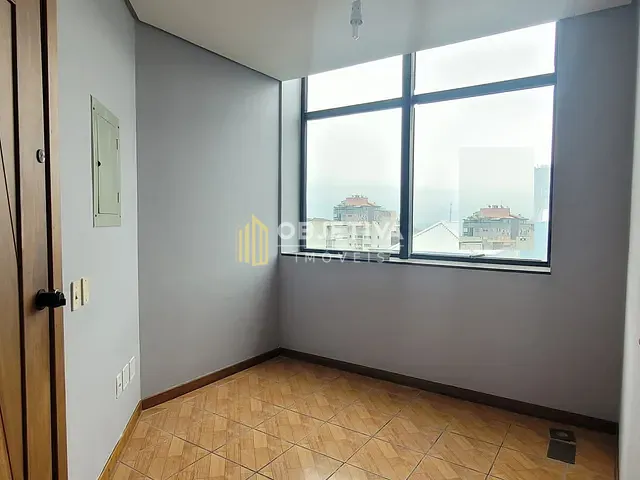 Sala com 55m², para alugar, no bairro Moinhos de Vento em Porto Alegre