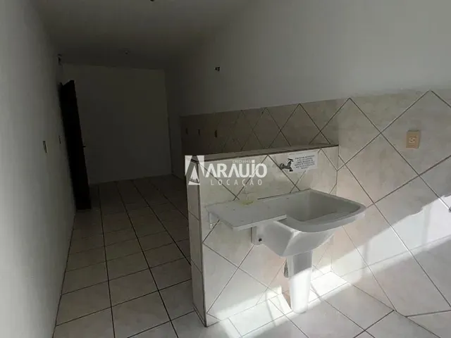 Sala para alugar, no bairro Cordeiros em Itajaí