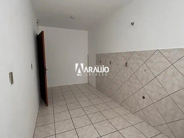 Sala para alugar, no bairro Cordeiros em Itajaí