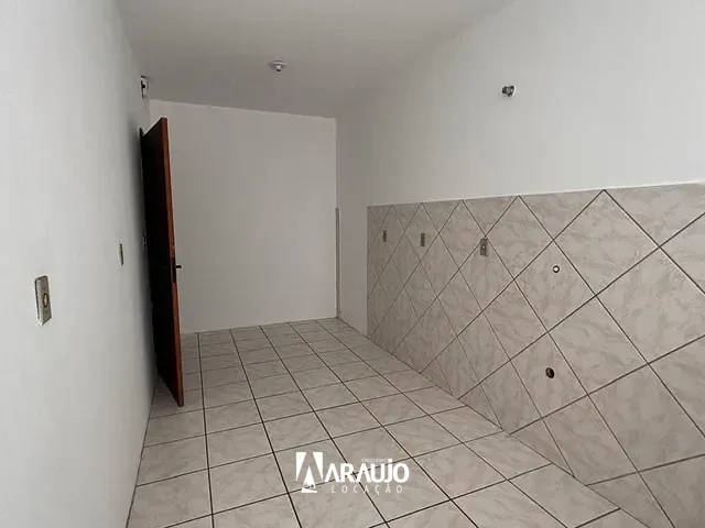 Sala para alugar, no bairro Cordeiros em Itajaí