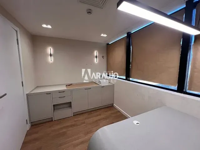 Sala para alugar, no bairro Centro em Itajaí