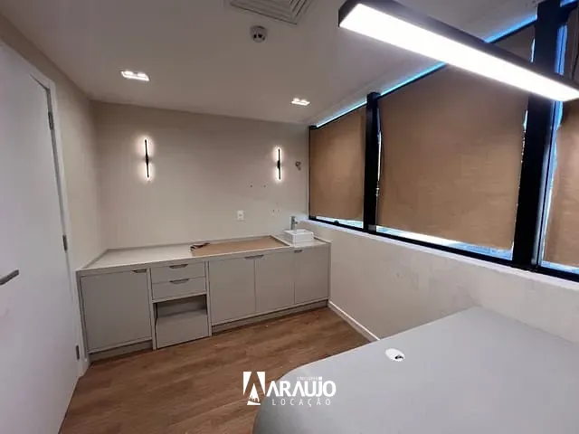 Sala para alugar, no bairro Centro em Itajaí
