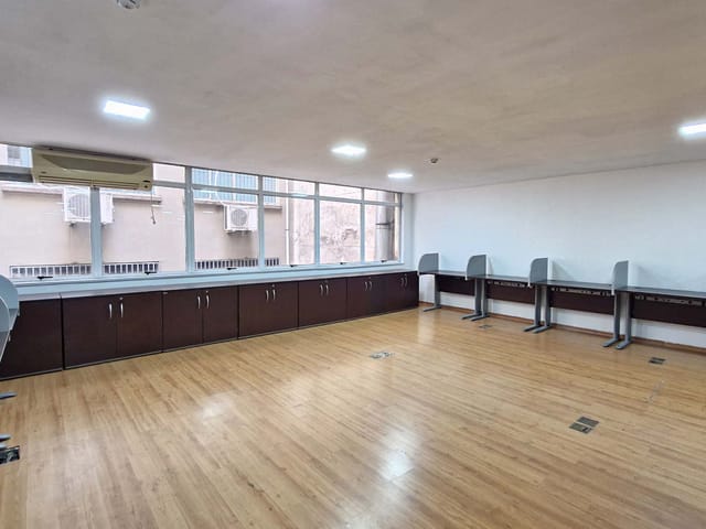 Sala com 112m², à venda, no bairro República em São Paulo