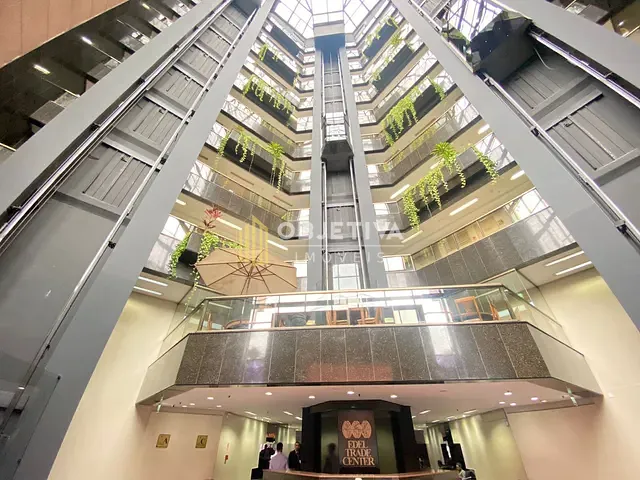 Sala com 60m², para alugar, no bairro Cidade Baixa em Porto Alegre