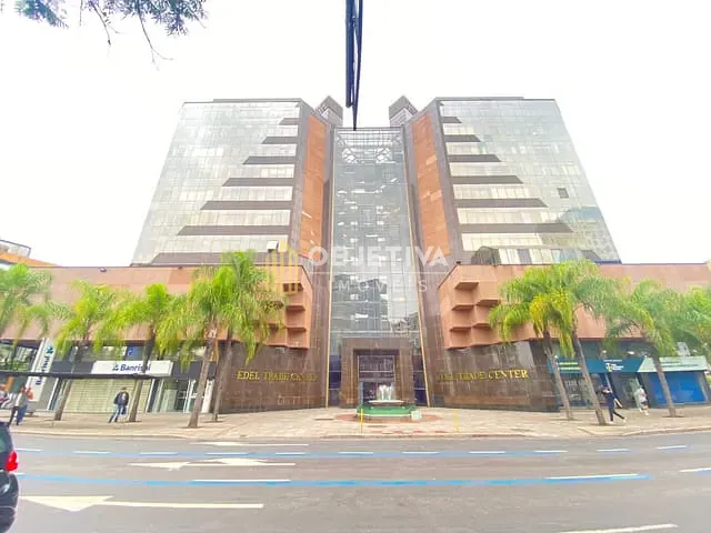 Sala com 60m², para alugar, no bairro Cidade Baixa em Porto Alegre