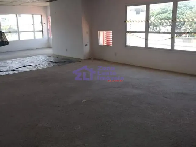 Sala com 59m², para alugar, no bairro Vila Assunção em Santo André
